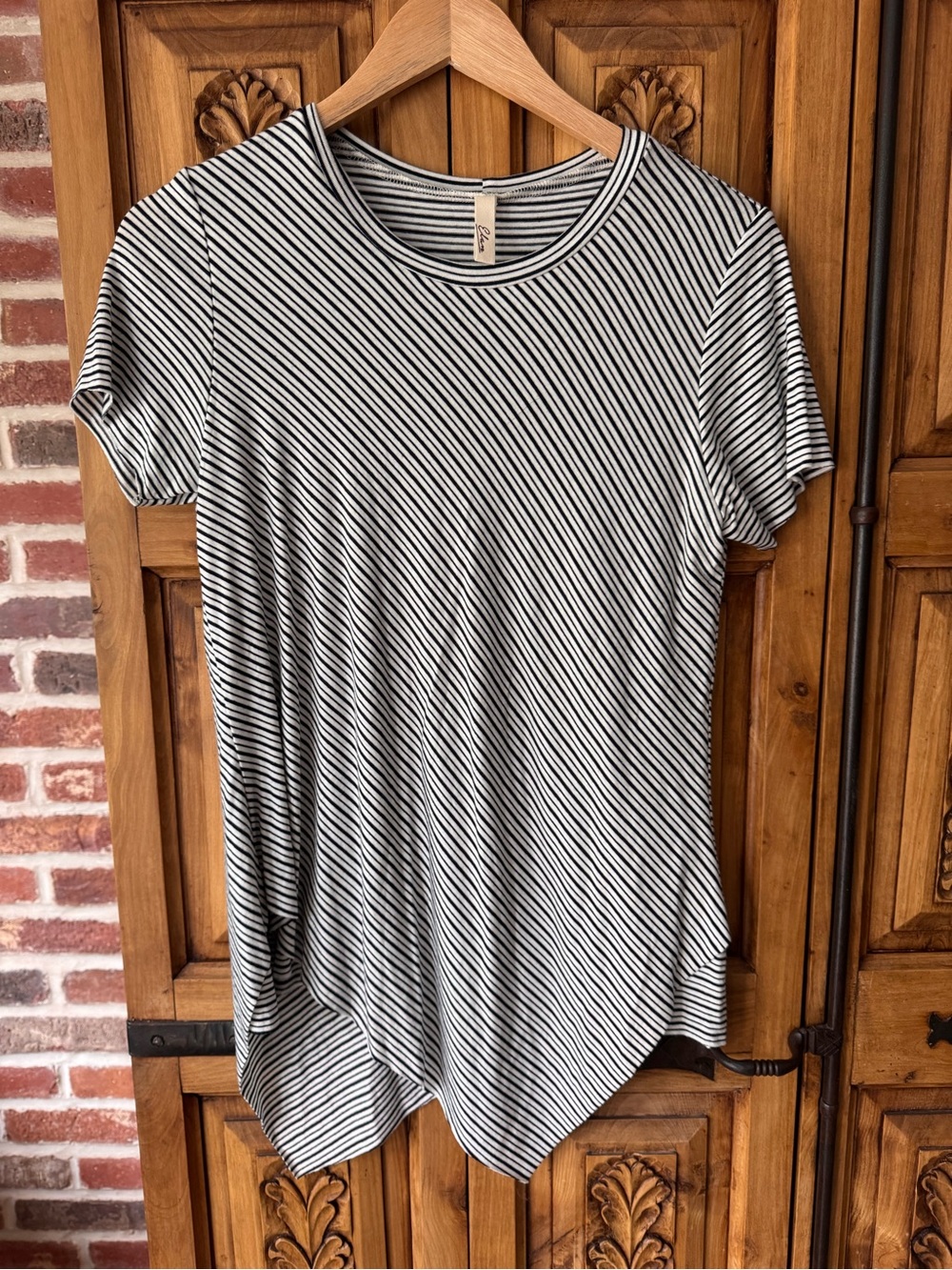 Black & White Diagonal Stripe Short Sleeve Tee